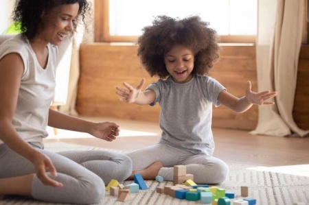 Quand une garde &agrave; temps plein est-elle n&eacute;cessaire pour une famille ?